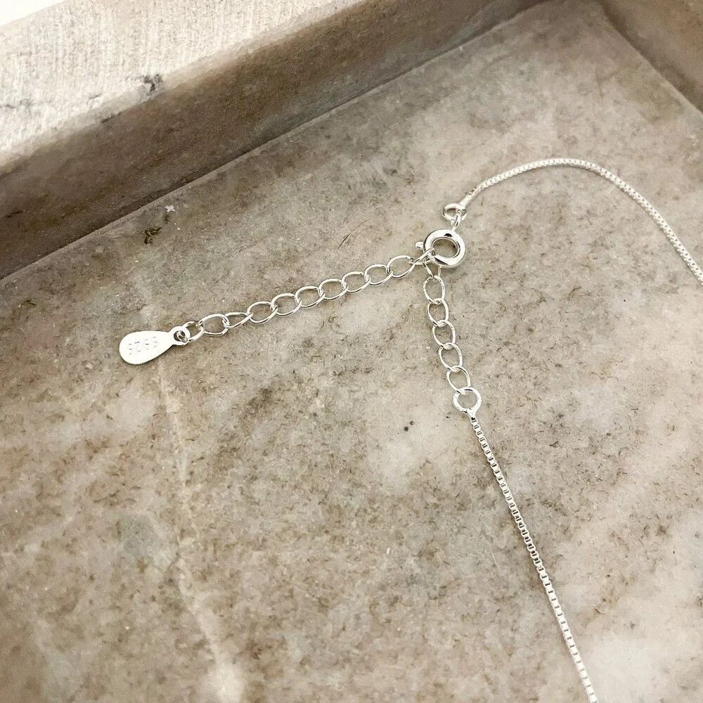 925 Sterling Silver Bar Necklace Curve Bar Necklace Dainty Minimalist Necklace - Picture 4 of 4